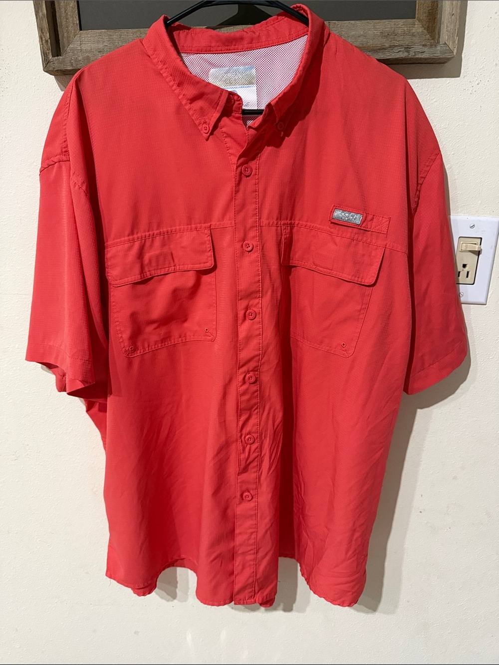 Ocean & Coast Men's Short-Sleeve Button-Down Fishing Outdoor Shirt Coral Red